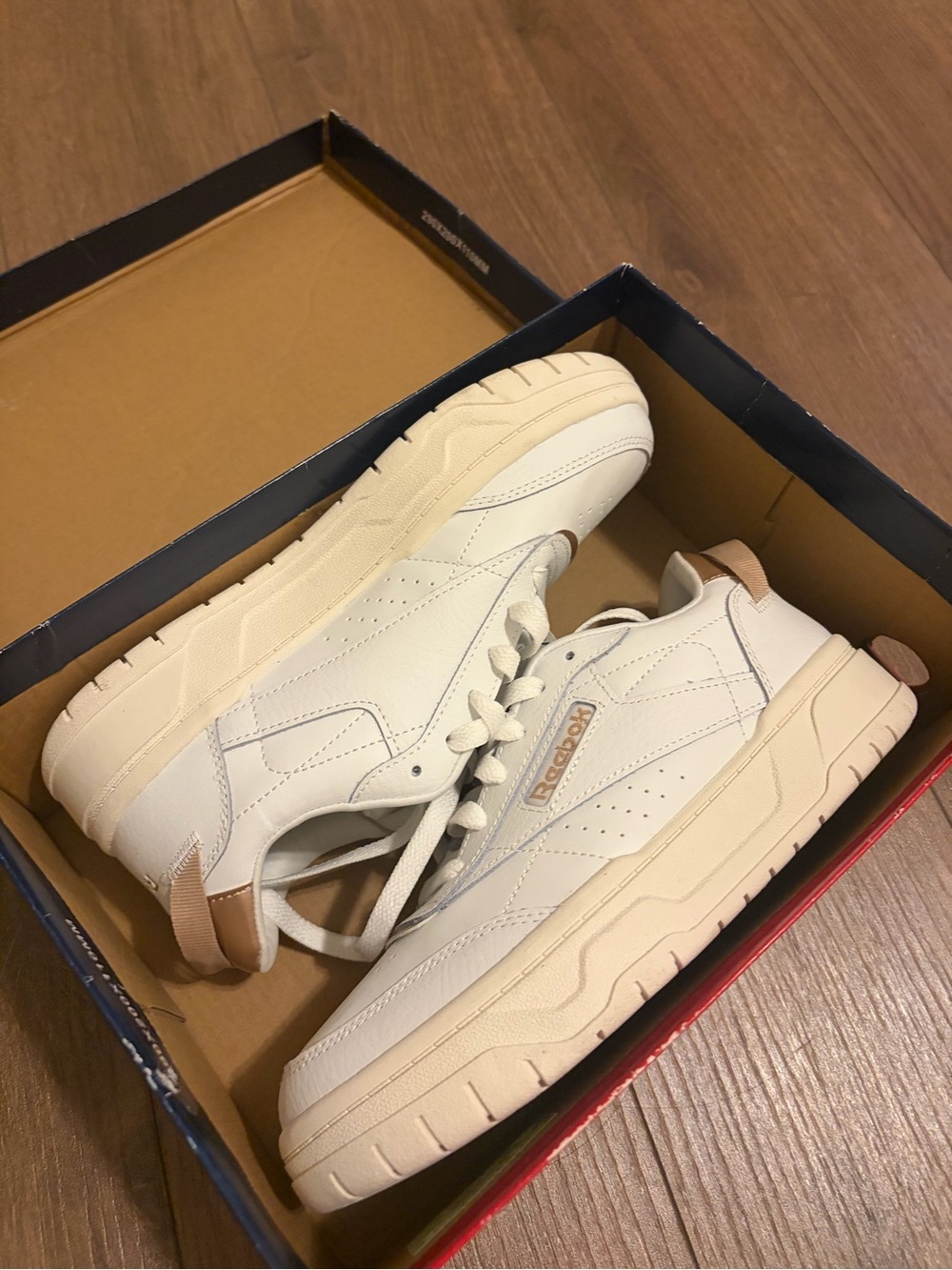 Reebok White and Rose Gold Classic Low-Top Sneakers - Picture 4 of 5